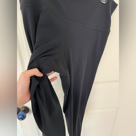 Aritzia TNA black leggings size XL athletic training gym - Picture 2 of 5